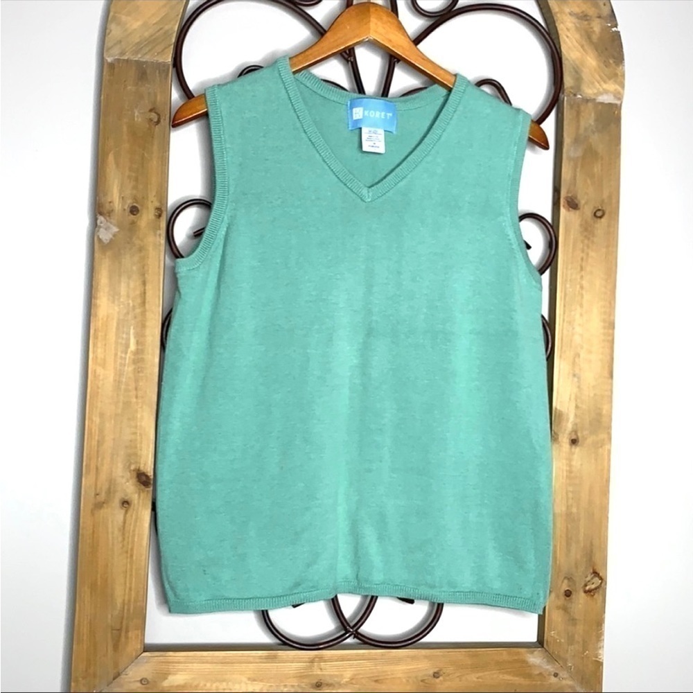 Vintage lightweight sweater vest EUC